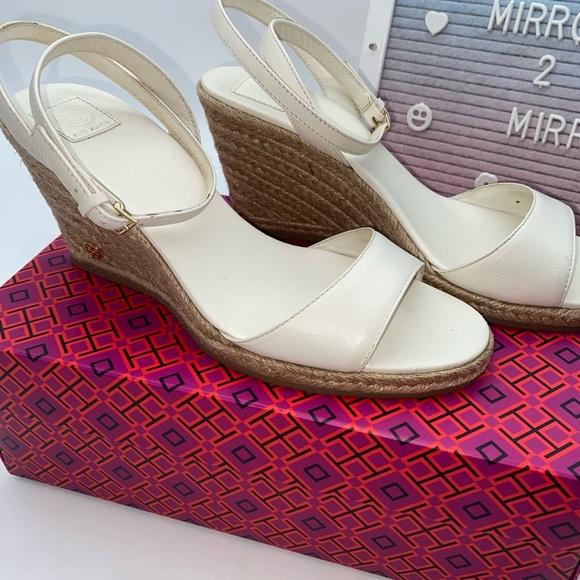 EUC Tory Burch wedge size 9 off white - Picture 3 of 5